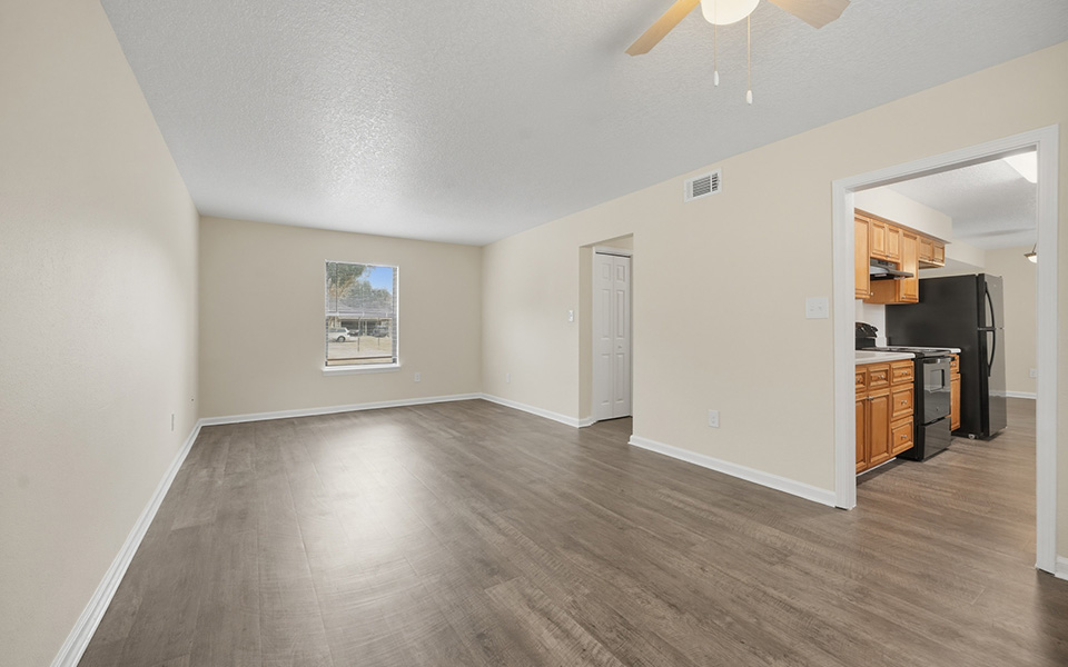 Polaris Point - 4x2_5 1349 - Living-Dining